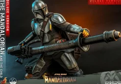 Star Wars: The Mandalorian - The Mandalorian & The Child Deluxe 1/4 Scale Hot Toys Action Figure 2-Pack (Int Sales Only)