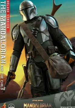 Star Wars: The Mandalorian - The Mandalorian & The Child Deluxe 1/4 Scale Hot Toys Action Figure 2-Pack (Int Sales Only)
