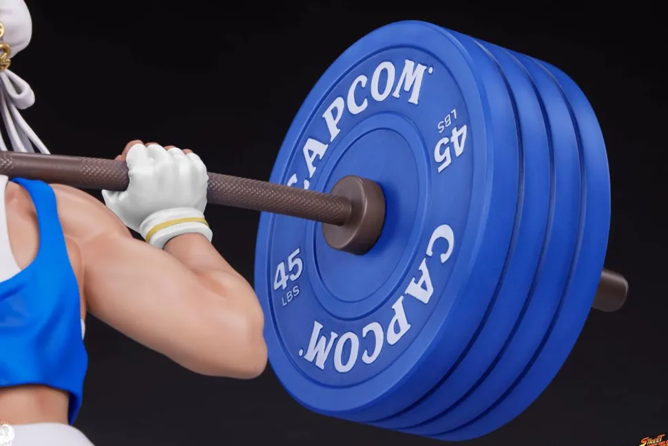 Street Fighter - Chun-Li Powerlifting 1/4 Scale Statue