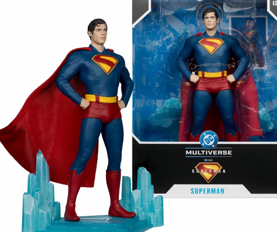 Superman (2025) - Superman 1/6th Scale PVC Statue