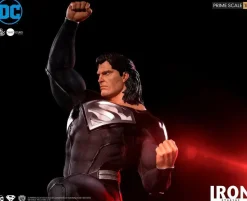 Superman - Black Suit Superman 1/3 Scale Statue by Ivan Reis