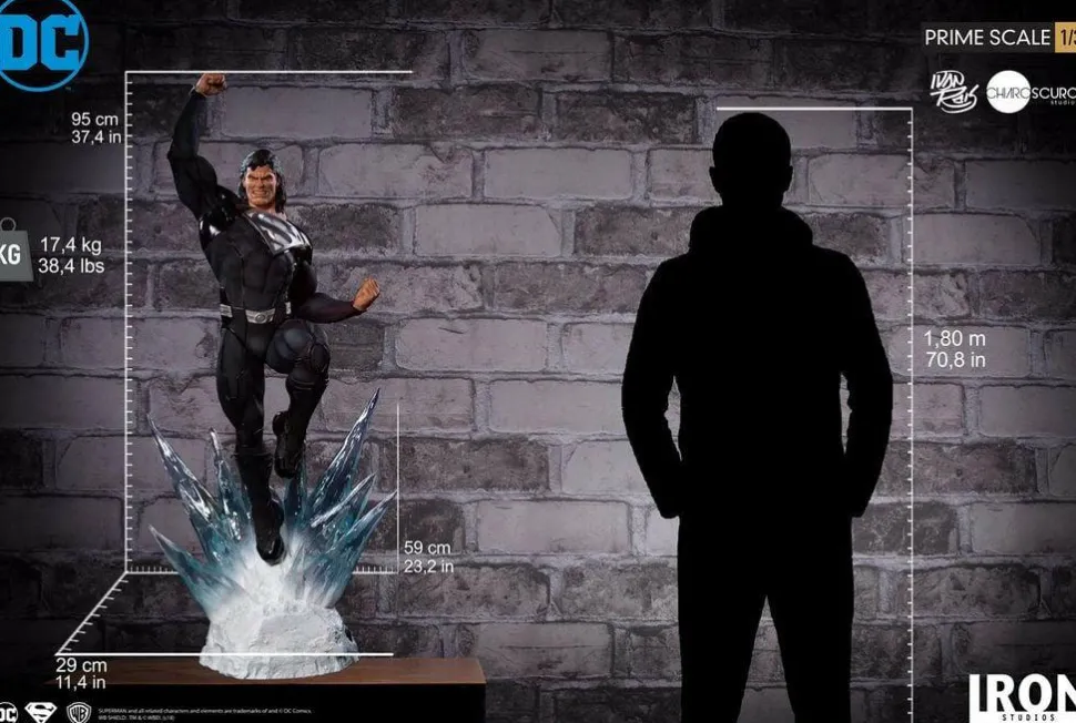 Superman - Black Suit Superman 1/3 Scale Statue by Ivan Reis