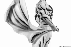 Superman - John Byrne's Superman Black & White Version 1/8th Scale PVC Statue