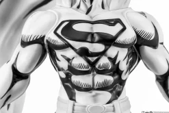 Superman - John Byrne's Superman Black & White Version 1/8th Scale PVC Statue