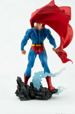 Superman - John Byrne's Superman 1/8th Scale PVC Statue