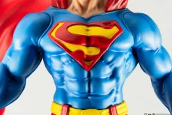 Superman - John Byrne's Superman 1/8th Scale PVC Statue
