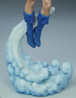 Superman - Power Girl Premium Format Statue