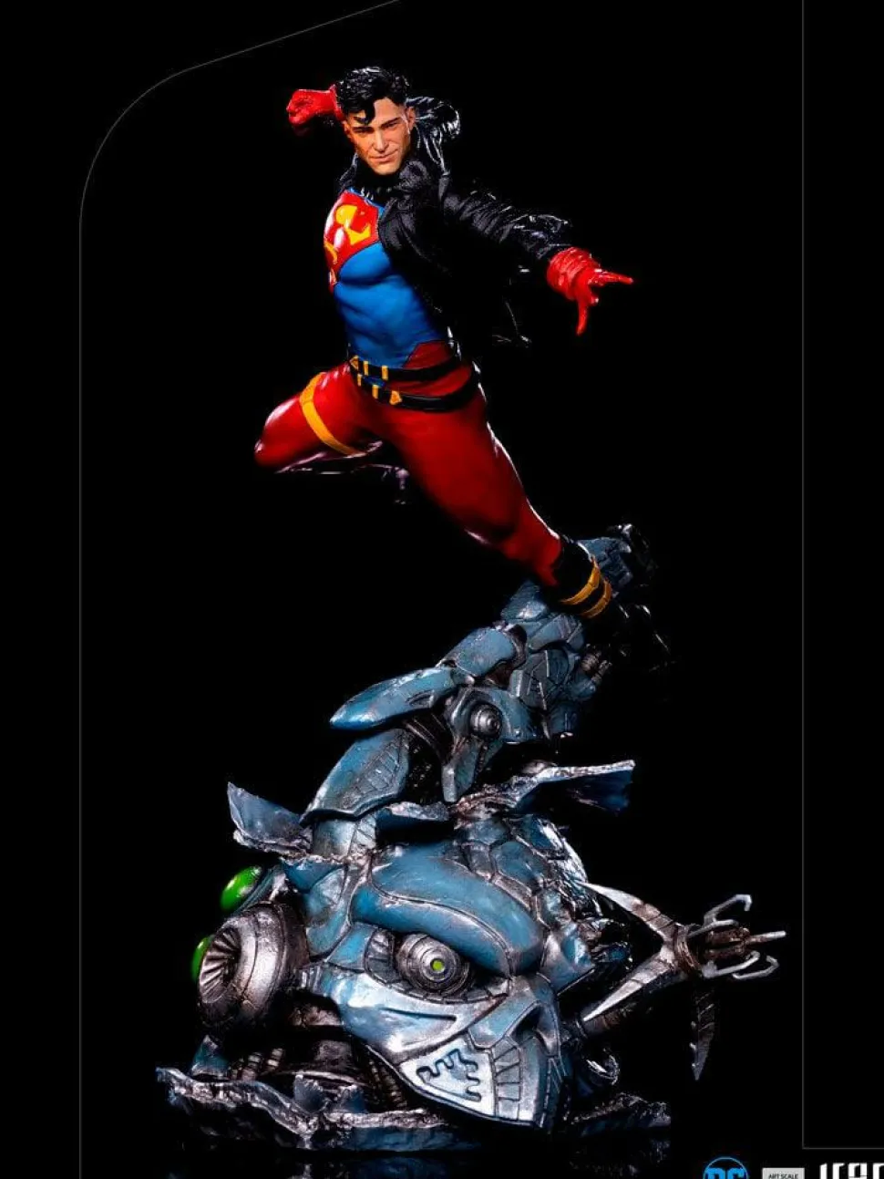 Superman - Superboy 1/10th Scale Statue