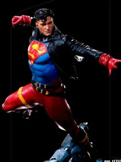 Superman - Superboy 1/10th Scale Statue
