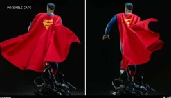 Superman - Superman Premium Format Statue