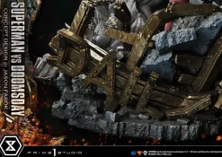 Superman - Superman vs Doomsday 1/3 Scale Diorama Statue