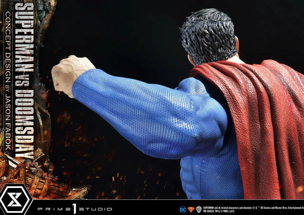 Superman - Superman vs Doomsday 1/3 Scale Diorama Statue
