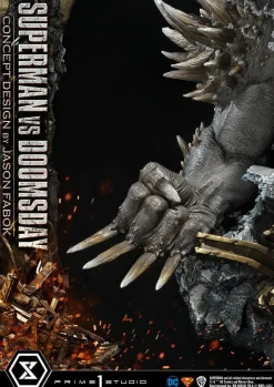 Superman - Superman vs Doomsday 1/3 Scale Diorama Statue