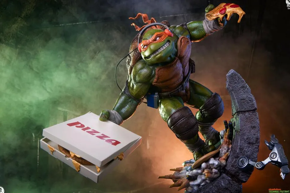 Teenage Mutant Ninja Turtles - Michelangelo Legends Deluxe 1/3 Scale Statue