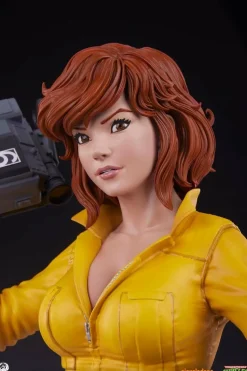 Teenage Mutant Ninja Turtles (1987) - April O'Neil 1/4 Scale Statue