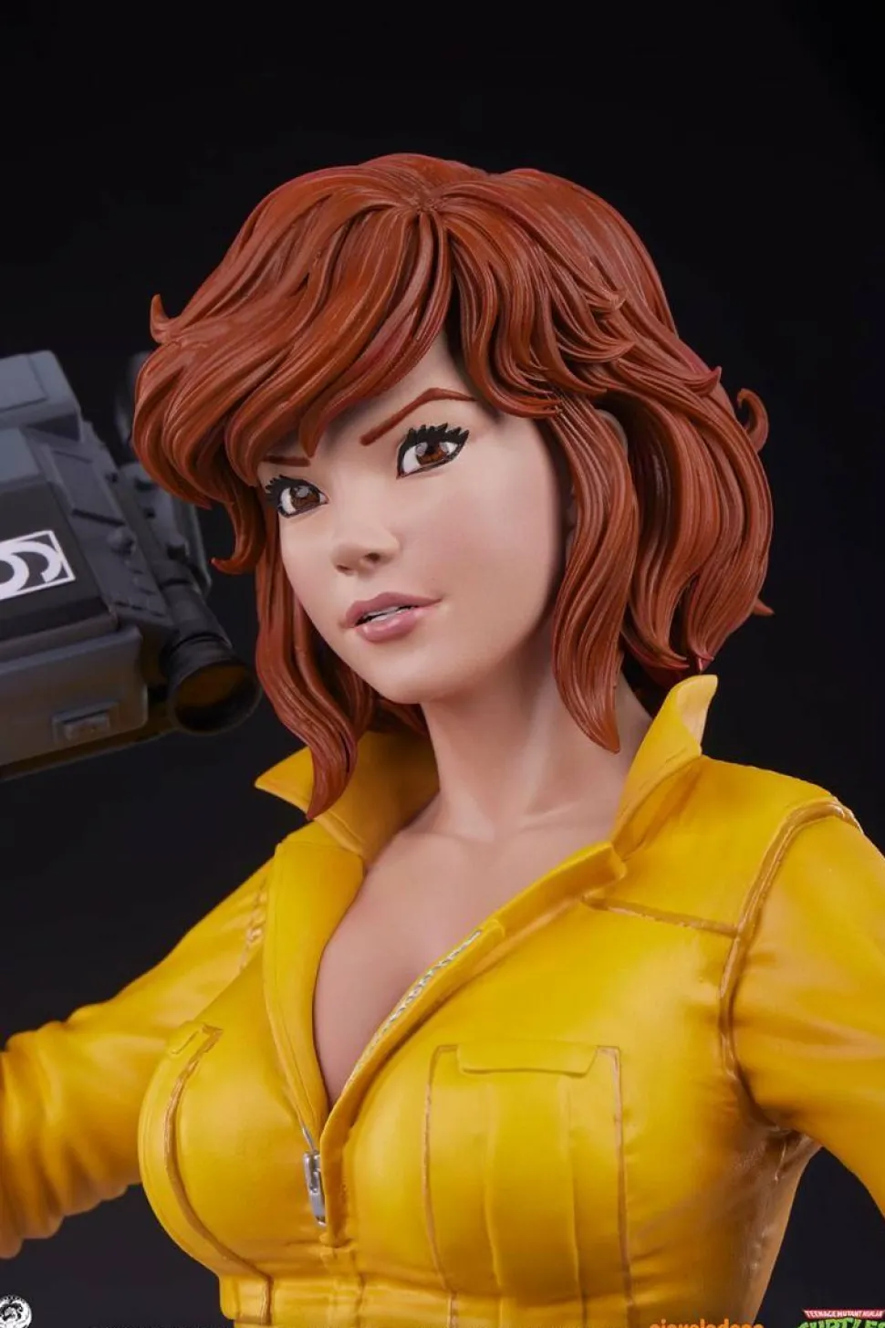 Teenage Mutant Ninja Turtles (1987) - April O'Neil 1/4 Scale Statue