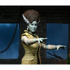 Teenage Mutant Ninja Turtles x Universal Monsters - April O'Neil as The Bride of Frankenstein Ultimate 7