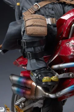 Teenage Mutant Ninja Turtles - The Last Ronin on Bike 1/4th Scale Statue