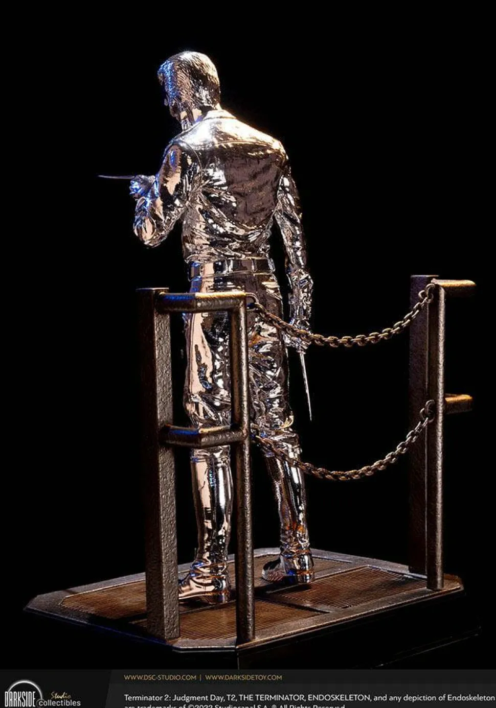 Terminator 2: Judgement Day - T-1000 Liquid Metal 1/3 Scale Statue