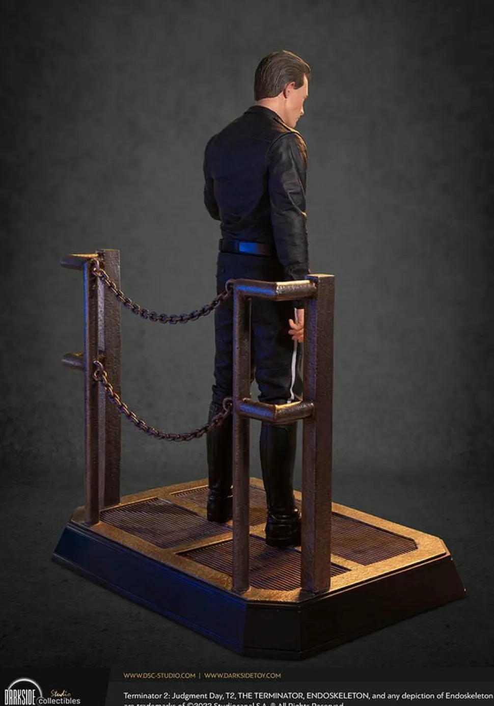 Terminator 2: Judgement Day - T-1000 1/3 Scale Statue