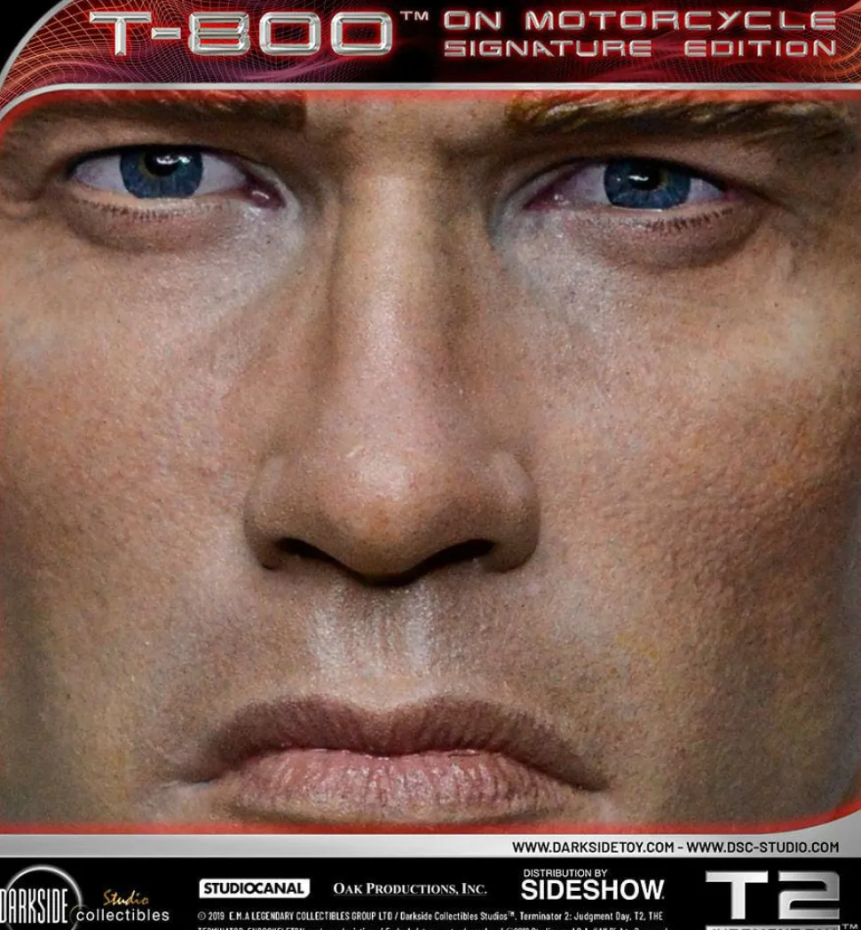 Terminator 2: Judgment Day - T-800 on Motorcycle 1/4 Scale Diorama Statue