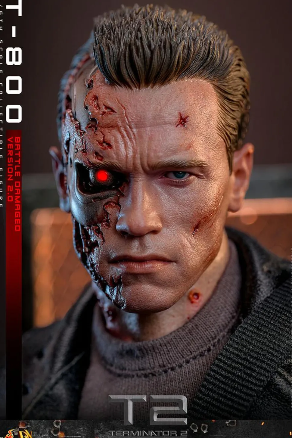 Terminator 2: Judgment Day - T-800 (Battle Damaged Version 2.0) 1/6th Scale Hot Toys Action Figure