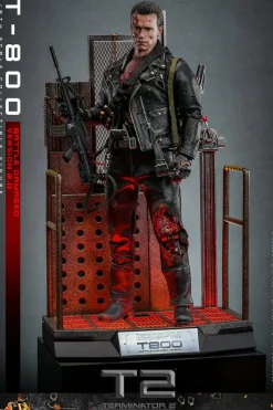 Terminator 2: Judgment Day - T-800 (Battle Damaged Version 2.0) 1/6th Scale Hot Toys Action Figure