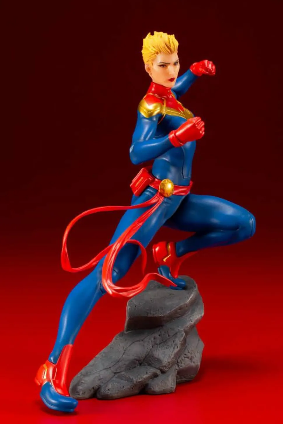The Avengers - Captain Marvel 1/10th Scale ArtFX Statue