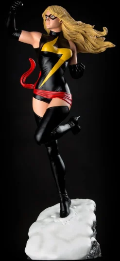 The Avengers - Ms. Marvel 1/6th Scale Limited Edition Statue