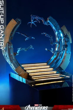The Avengers - Suit-Up Gantry 1/6th Scale Hot Toys Statue Accessory