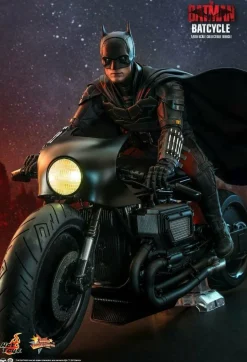 The Batman (2022) - Batcycle 1/6th Scale Hot Toys Action Figure Vehicle Accessory