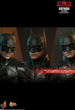The Batman (2022) - Batman & Bat-Signal 1/6th Scale Hot Toys Action Figure Set