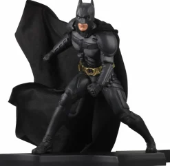 The Dark Knight (2008) - Batman 1/6th Scale Statue