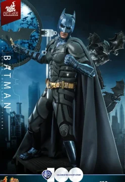 The Dark Knight (2008) - Batman (Comic Colours) Warner Bros. 100th Anniversary Hot Toys 1/6th Scale Action Figure