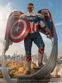 The Falcon and the Winter Soldier - Captain America Sam Wilson Complete Version 1/4 Scale Legacy Statue