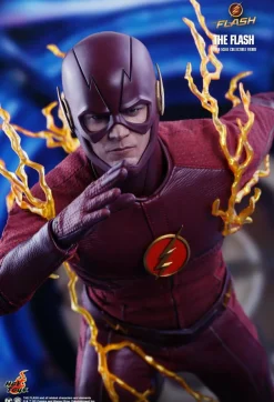 The Flash (2014) - The Flash 1/6th Scale Hot Toys Action Figure