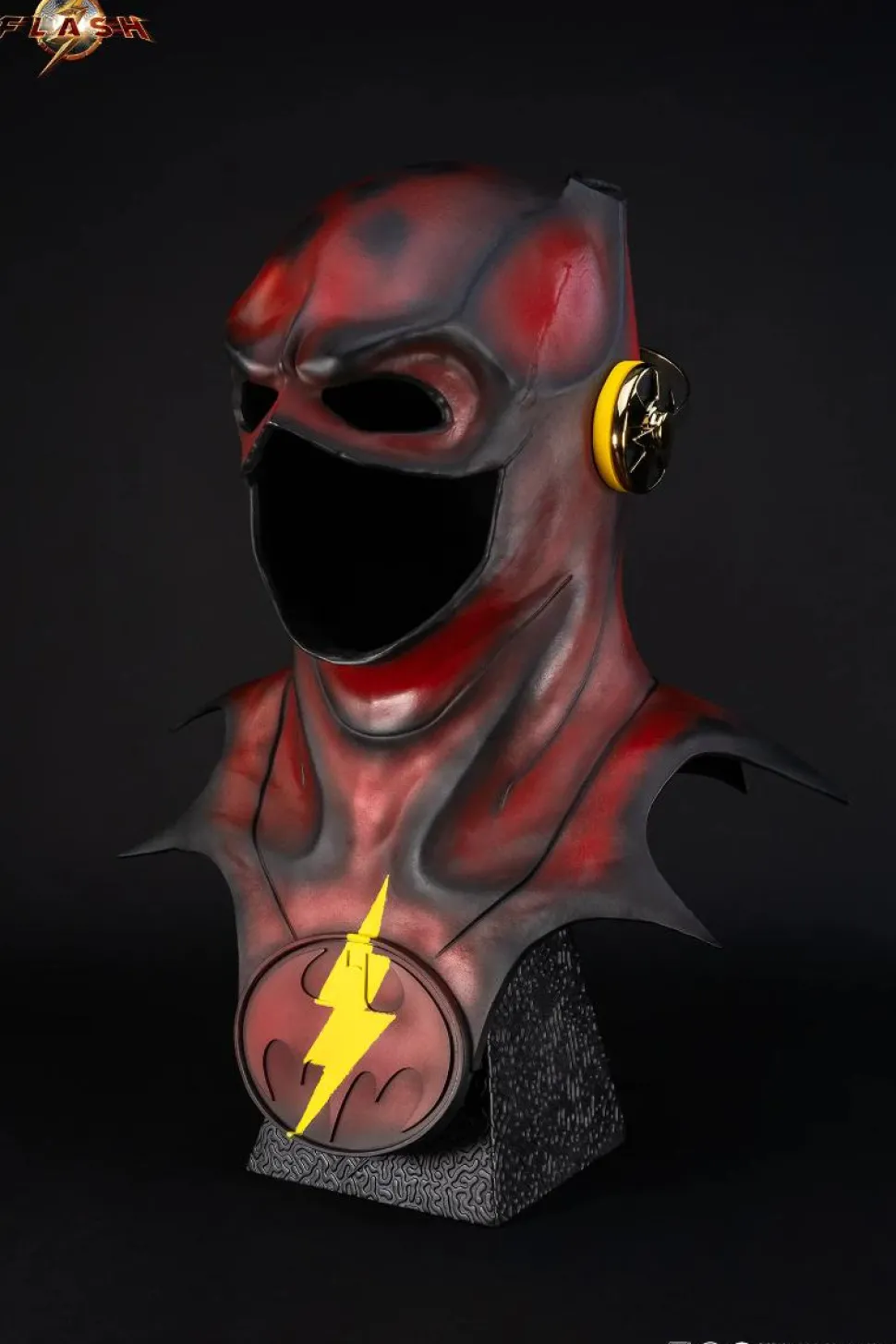 The Flash (2023) - Young Barry Cowl 1:1 Scale Life-Size Replica (Exclusive Edition)