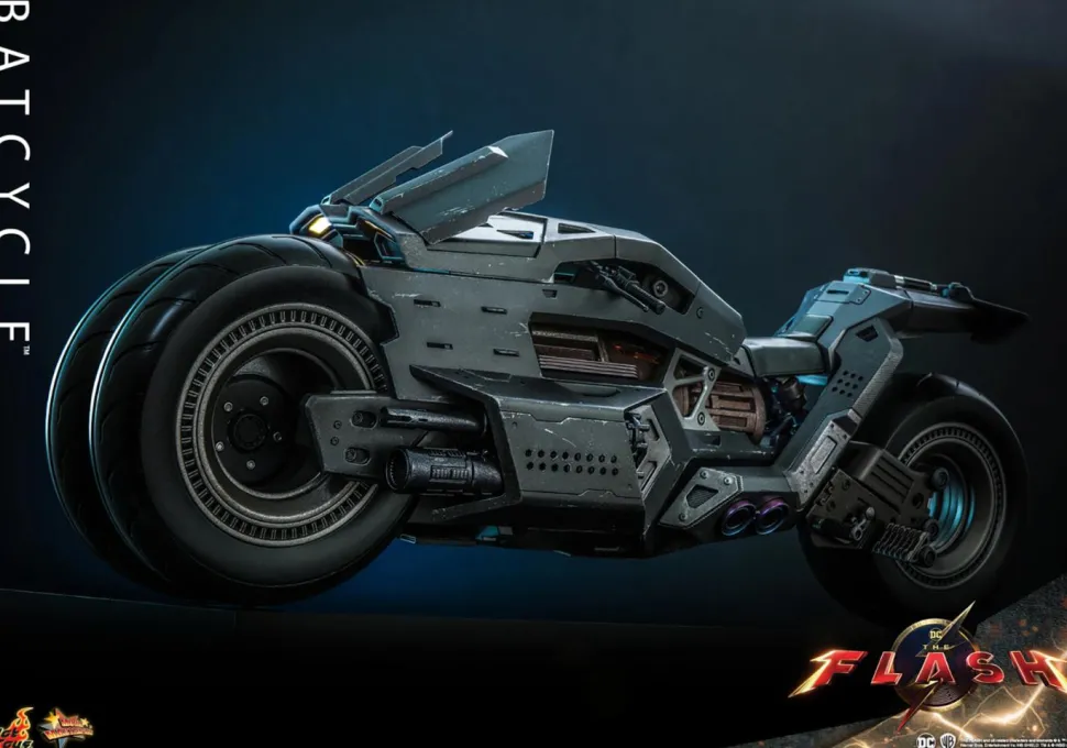 The Flash - Batcycle 1/6th Scale Hot Toys Action Figure Vehicle Accessory