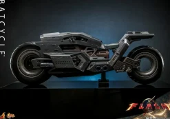 The Flash - Batcycle 1/6th Scale Hot Toys Action Figure Vehicle Accessory
