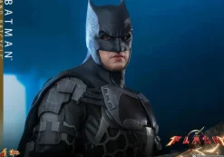 The Flash - Batman & Batcycle 1/6th Scale Hot Toys Action Figure (Set of 2)