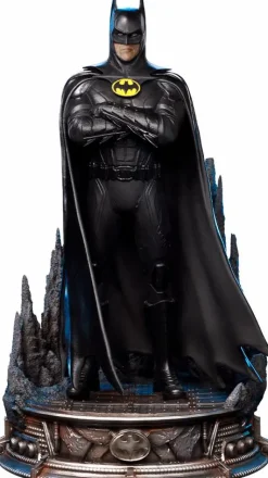 The Flash - Batman with Arms Crossed 1/10th Scale Statue