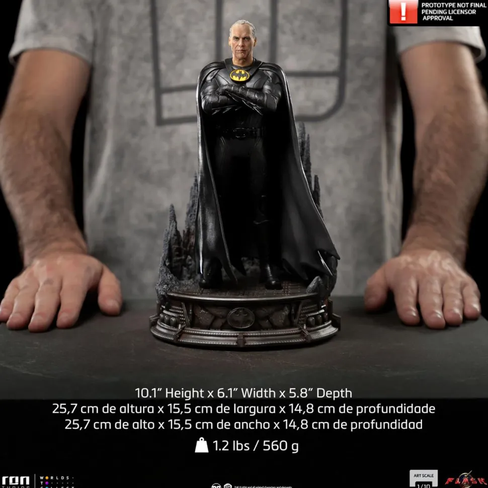 The Flash - Batman with Arms Crossed 1/10th Scale Statue