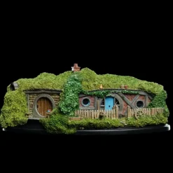The Hobbit - 24 Gandalf's Cutting Hobbit Hole 3" Diorama Statue