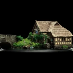 The Hobbit - Hobbiton Mill and Bridge 5" Diorama Statue