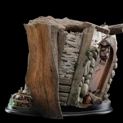 The Hobbit - Radagast in Rhosgobel 1/6th Scale Diorama Statue