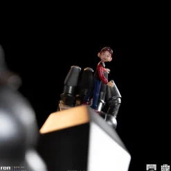 The Iron Giant - Iron Giant & Hogarth Hughes 1/20th Scale Statue