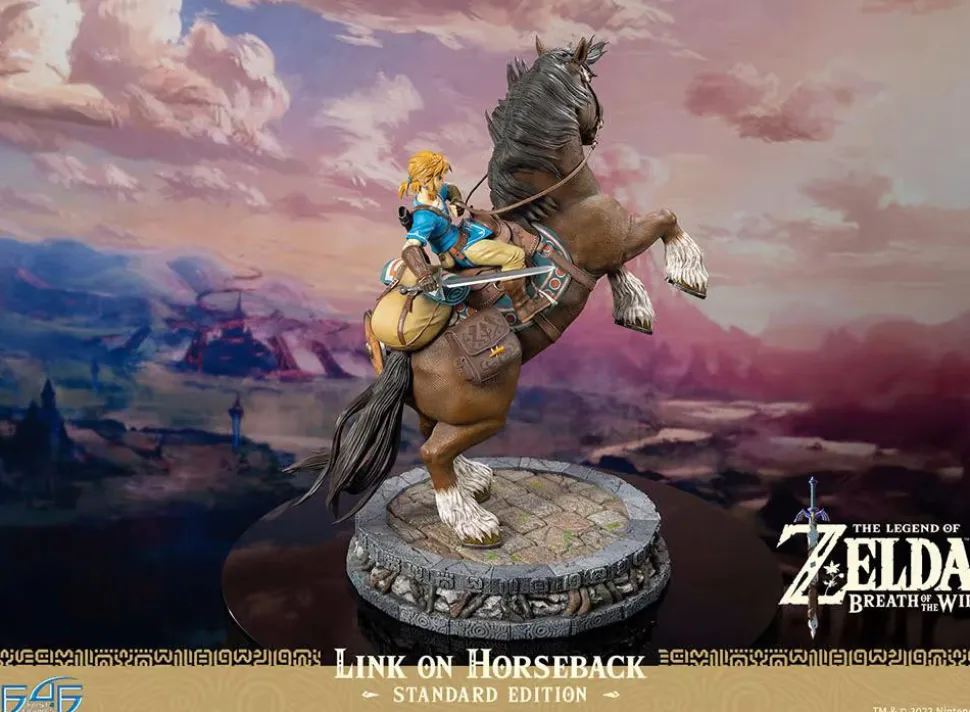 The Legend of Zelda: Breath of the Wild - Link on Horseback 22” Statue