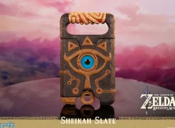 The Legend of Zelda: Breath of the Wild - Sheikah Slate 1:1 Scale Life-Size Statue