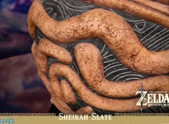 The Legend of Zelda: Breath of the Wild - Sheikah Slate 1:1 Scale Life-Size Statue