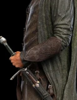 The Lord of the Rings - Aragorn, Hunter of the Plains Classic Series 1/6th Scale Statue